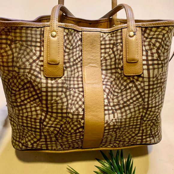 Authentic MCM Liz Reversible Visetos Shopper (med) - Picture 16 of 16